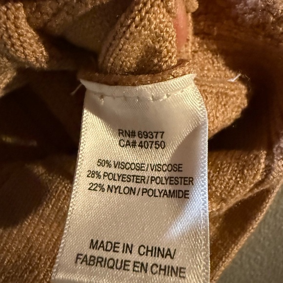 MarlaWynne Tan Cable Knit Sweater - Picture 4 of 5